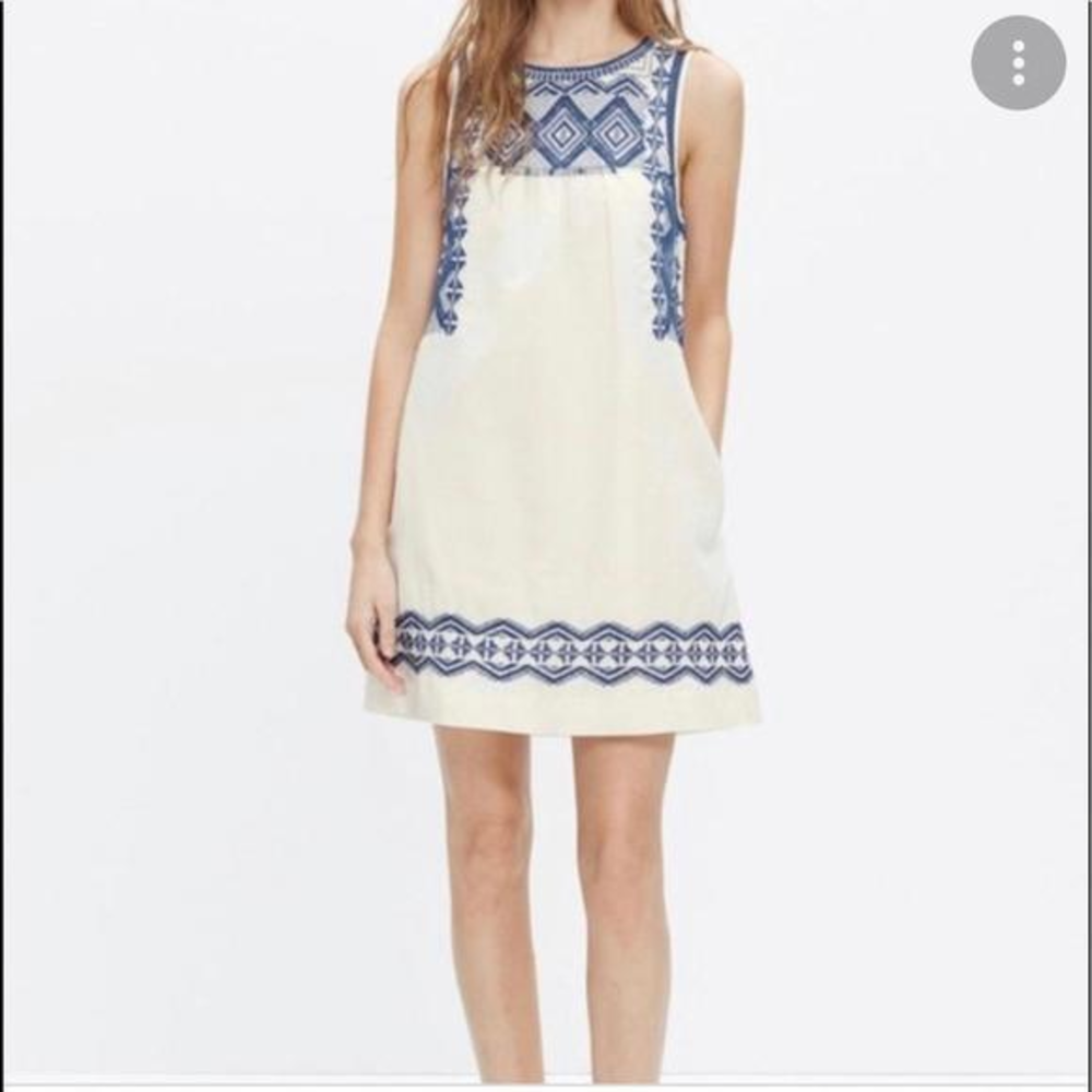 Cortefiel‎ white dress blue embroidery